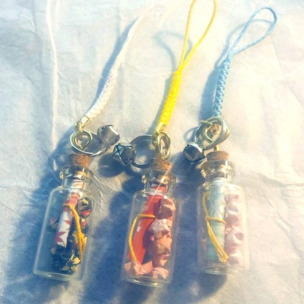 Set of 3 mini wish bottle keychains